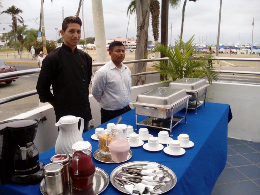 Cocos Hotel