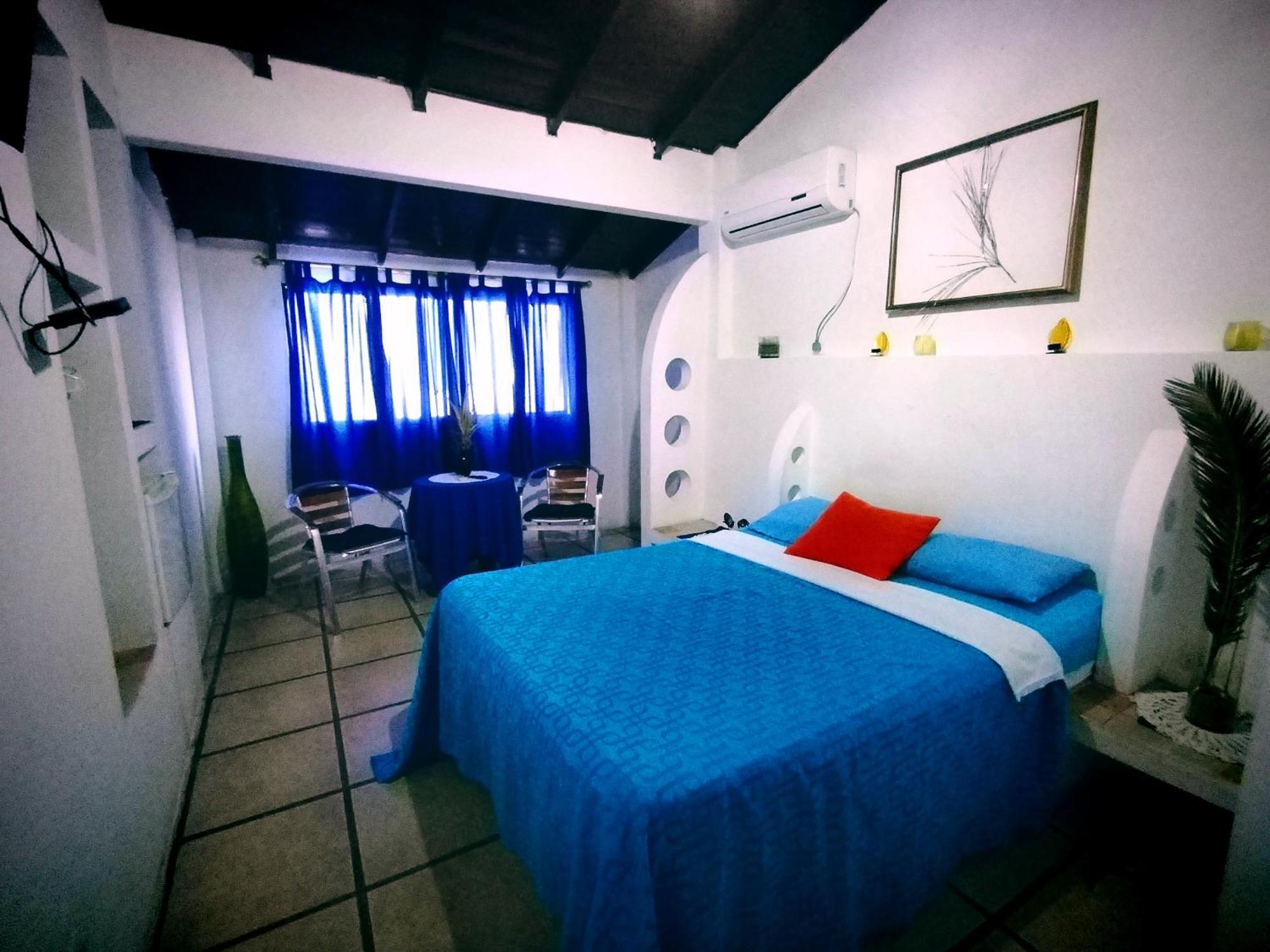 Cocos Hotel Salinas (Santa Elena)
